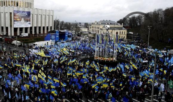 Согласно объявленной госсекретарем США задаче «предотвращения» создания Евразийского Союза, вслед за Украиной должен настать черед Казахстана