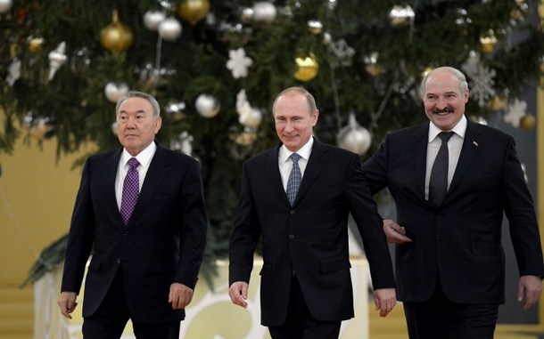 Нурсултан Назарбаев заявляет, что экономической интеграции будет достаточно