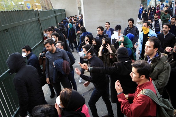 манифестации в Иране 