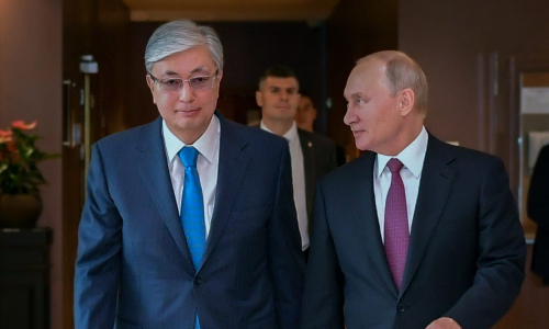 В России всё меньше доверяют Путину и опять завидуют казахам — Интернет-газета ЗОНАКЗ. Казахстан.