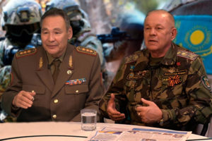 Армия и в мирное время должна быть армией