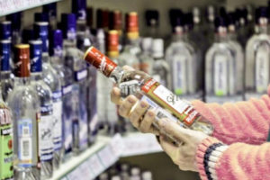 В Казахстане продажи водки, спирта и коньяка выросли почти вдвое